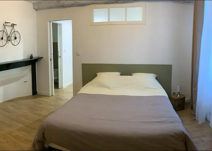 Bed & Breakfast Domaine De Laplan Cezan