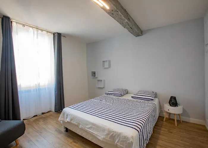 Domaine De Laplan Bed & Breakfast