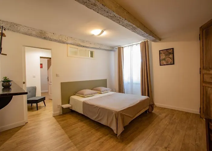 Bed & Breakfast Domaine De Laplan 3*