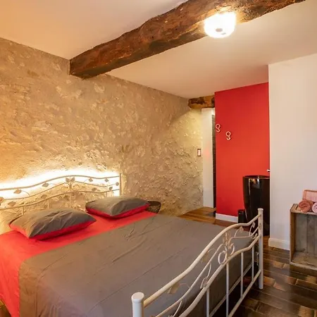 Domaine De Laplan Bed & Breakfast