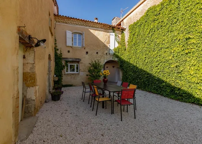 Domaine De Laplan Couette-café Cezan