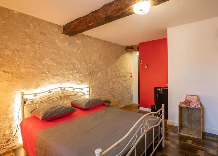 Domaine De Laplan Bed and breakfast